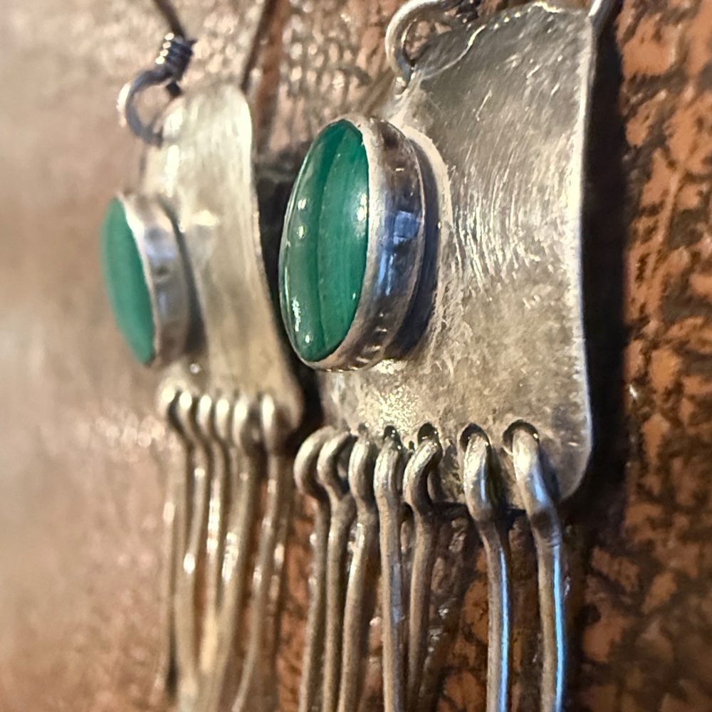 South Western Sterling Silver Drop Earrings with Malachite Stone and Fringe - Picture 7 of 8
